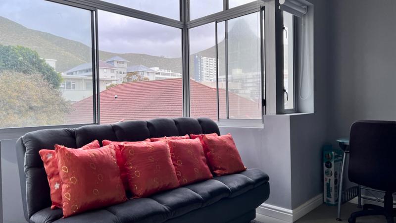 1 Bedroom Property for Sale in Sea Point Western Cape